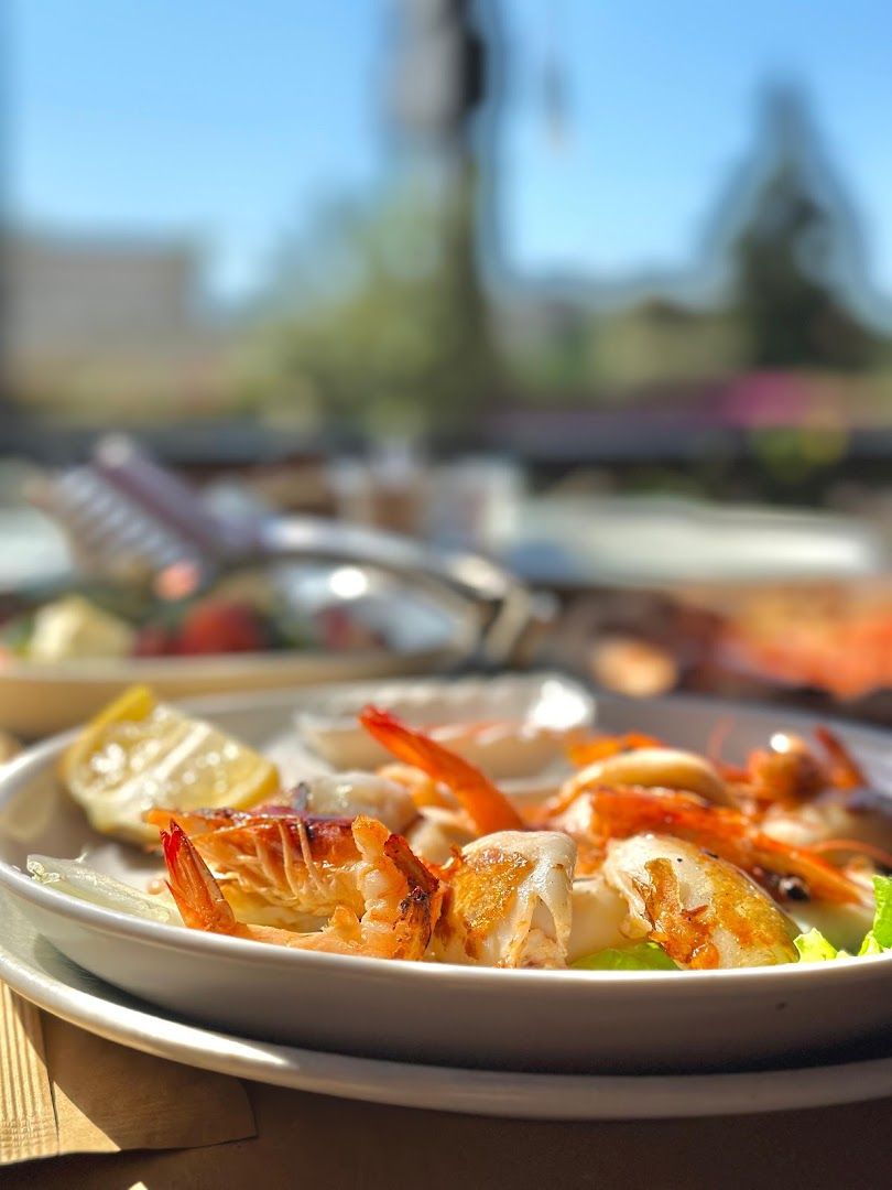 Grill & Traditional Restaurant 2
